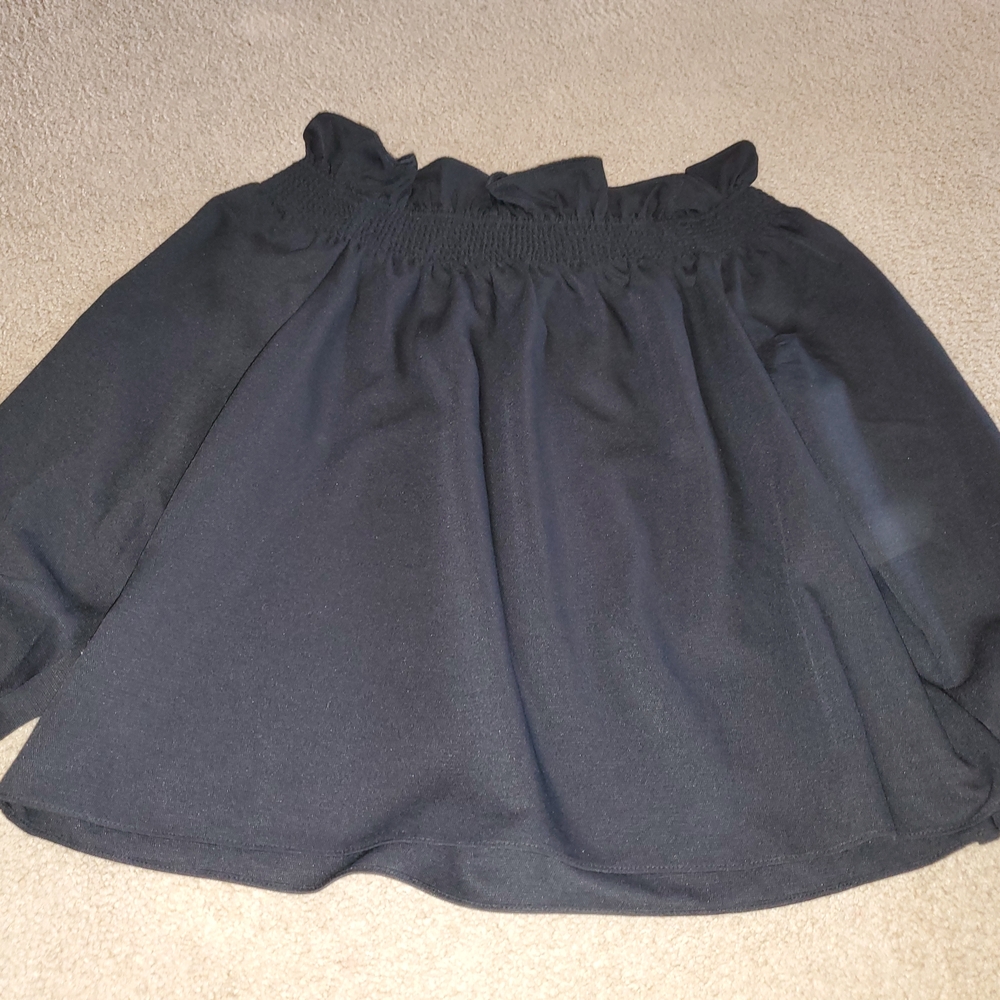 Tuckernuck Black Ruffle-Neck Off-Shoulder Blouse - Picture 3 of 3